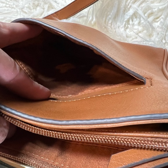 Liz Claiborne handbag - Picture 6 of 10